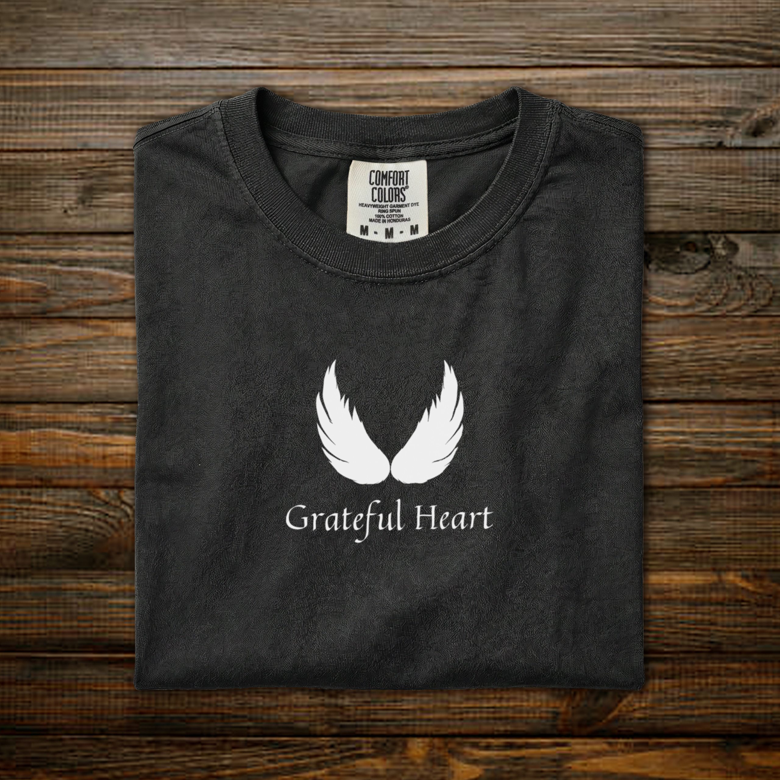 Grateful Heart Tee - Black: White Print